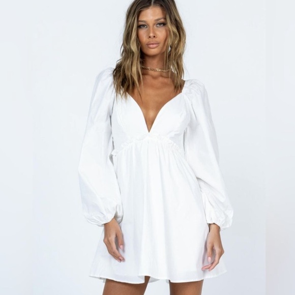 Princess Polly Dresses & Skirts - Princess Polly | White Skylark Plunging Empire Waist Mini Dress
8 US